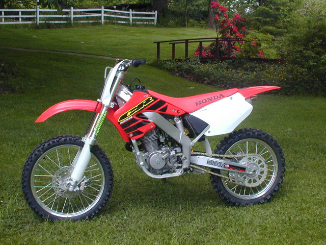 XR200 stuffed in CR125R chassis